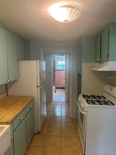Tiny photo for 551 E 9th Avenue, Mount Dora, FL 32757 (MLS # O6415954)