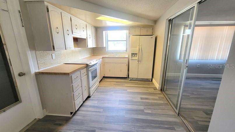 REGENCY PARK - Residential Lease