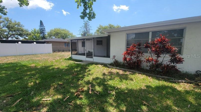 REGENCY PARK - Residential Lease
