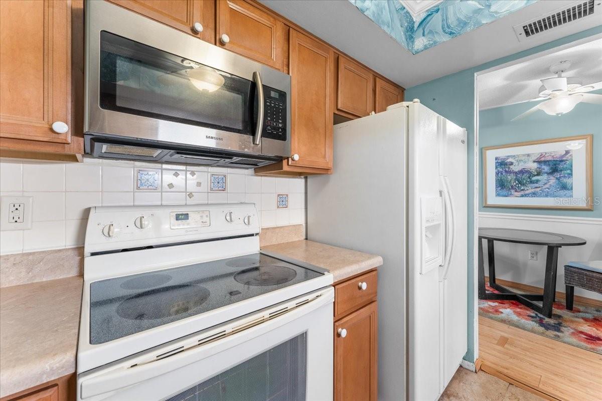 SEVILLE CONDO 11 - Residential