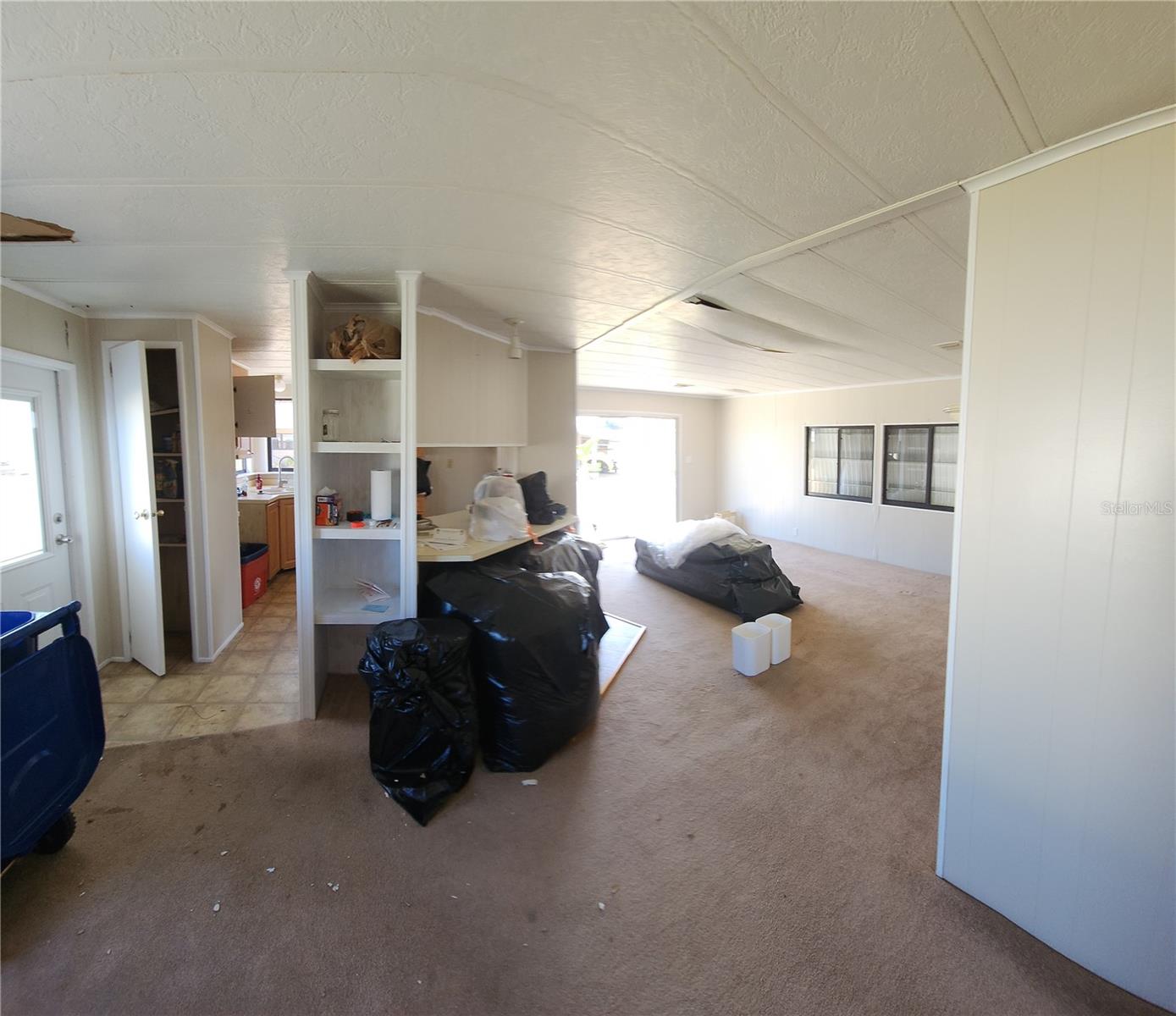 POLYNESIAN VILLAGE - Residential