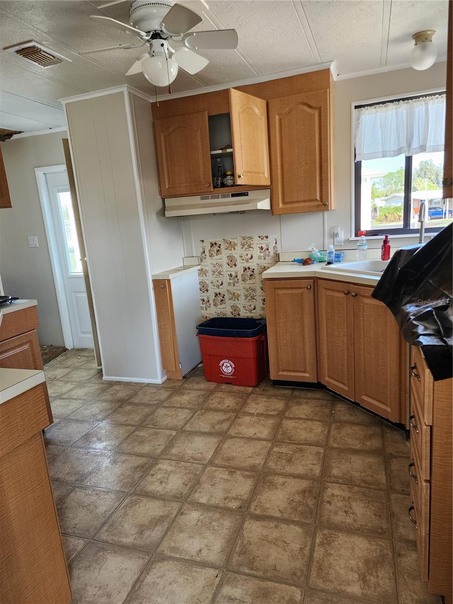 POLYNESIAN VILLAGE - Residential