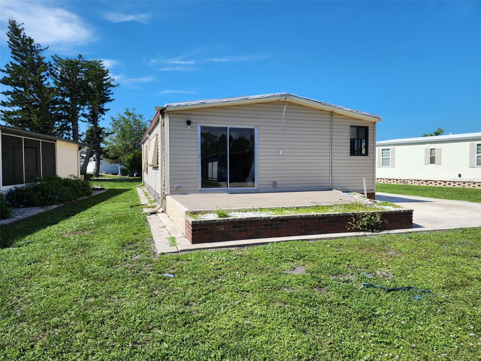 POLYNESIAN VILLAGE - Residential