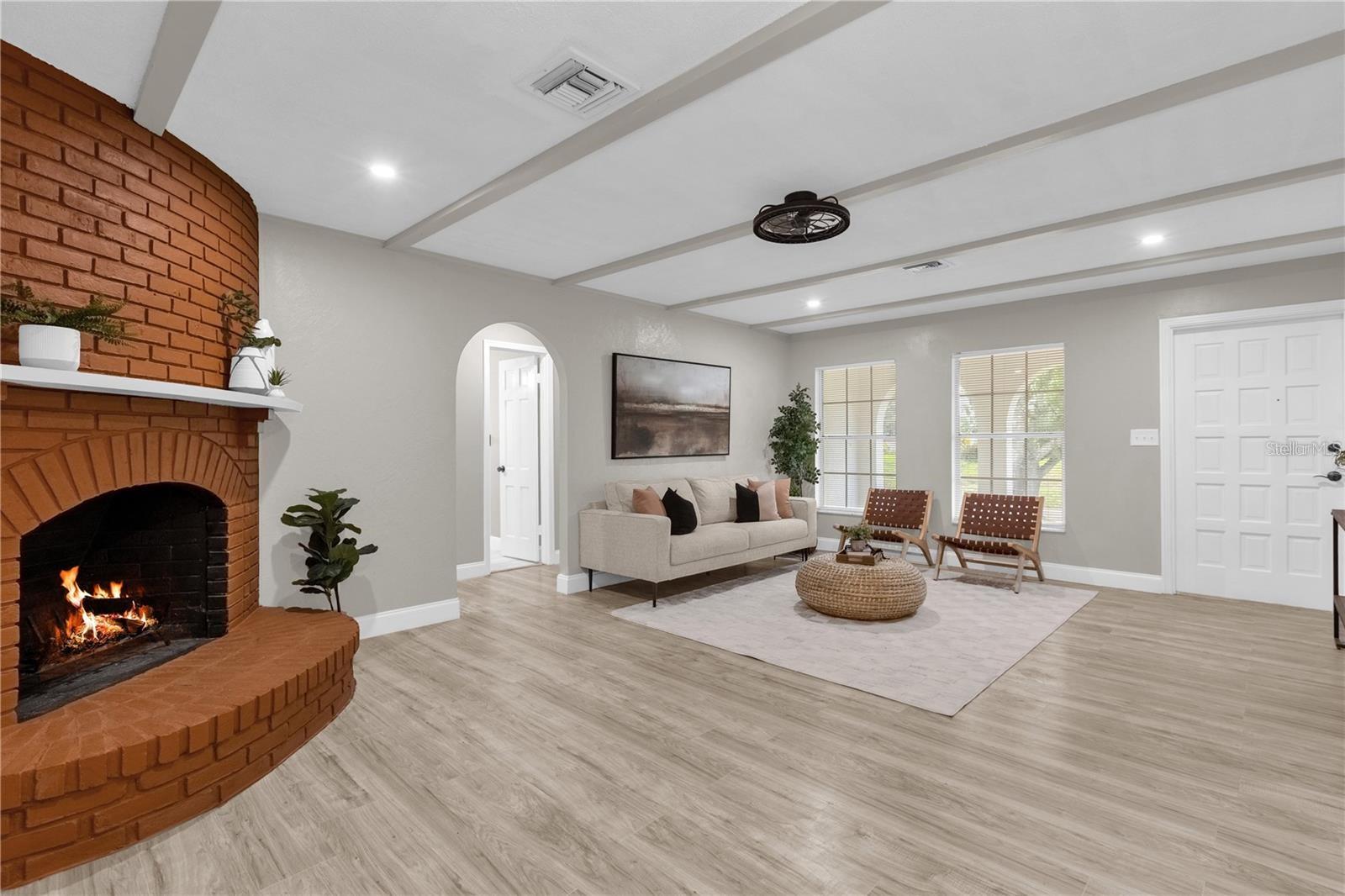 3052 SARATOGA DRIVE