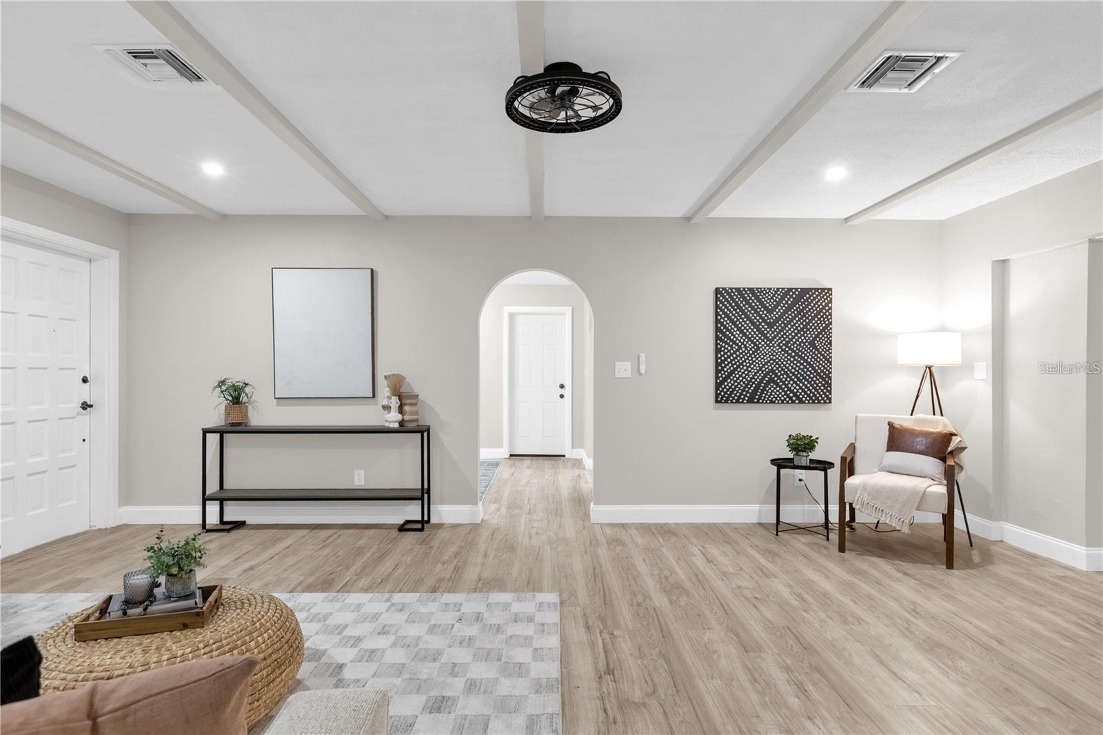 3052 SARATOGA DRIVE