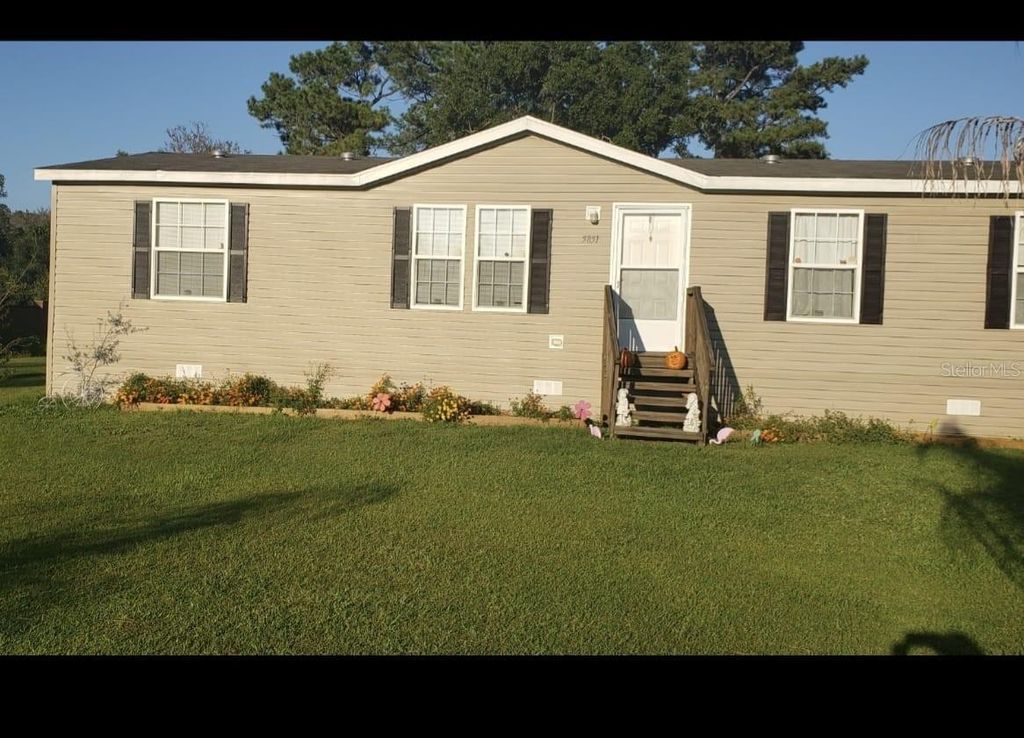 Photo of 5851 Cornelia Avenue, Orlando, FL 32807 (MLS # O6351030)