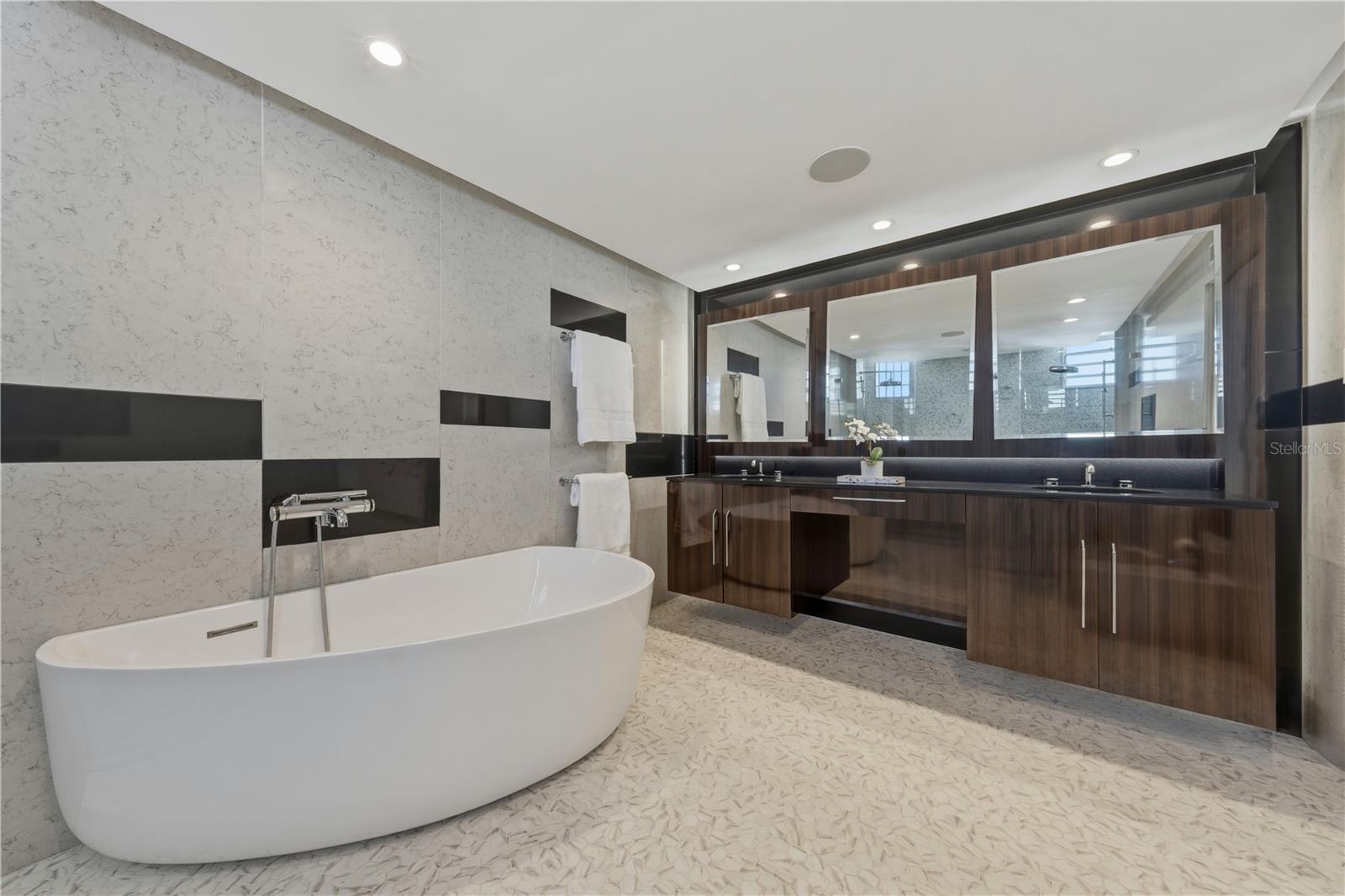 CONDADO - Residential