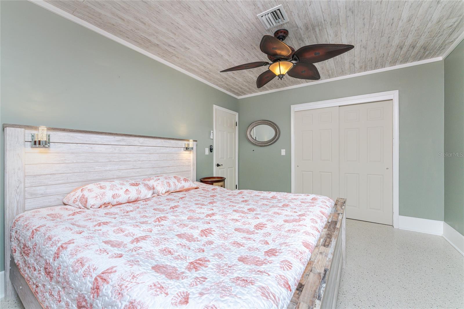 GROVE CITY TERRACE - Residential