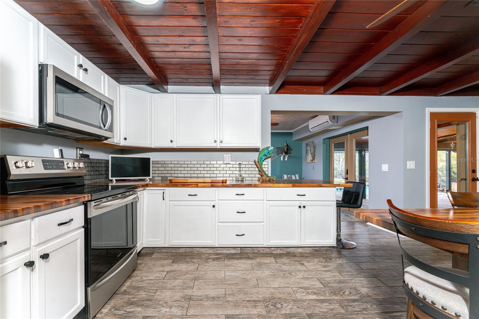 GROVE CITY TERRACE - Residential