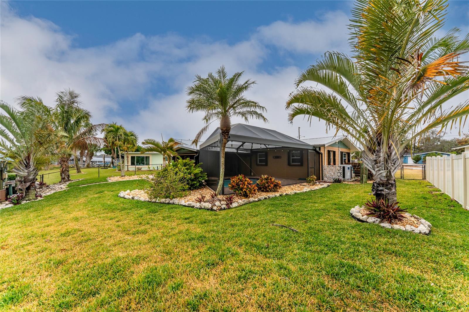 GROVE CITY TERRACE - Residential