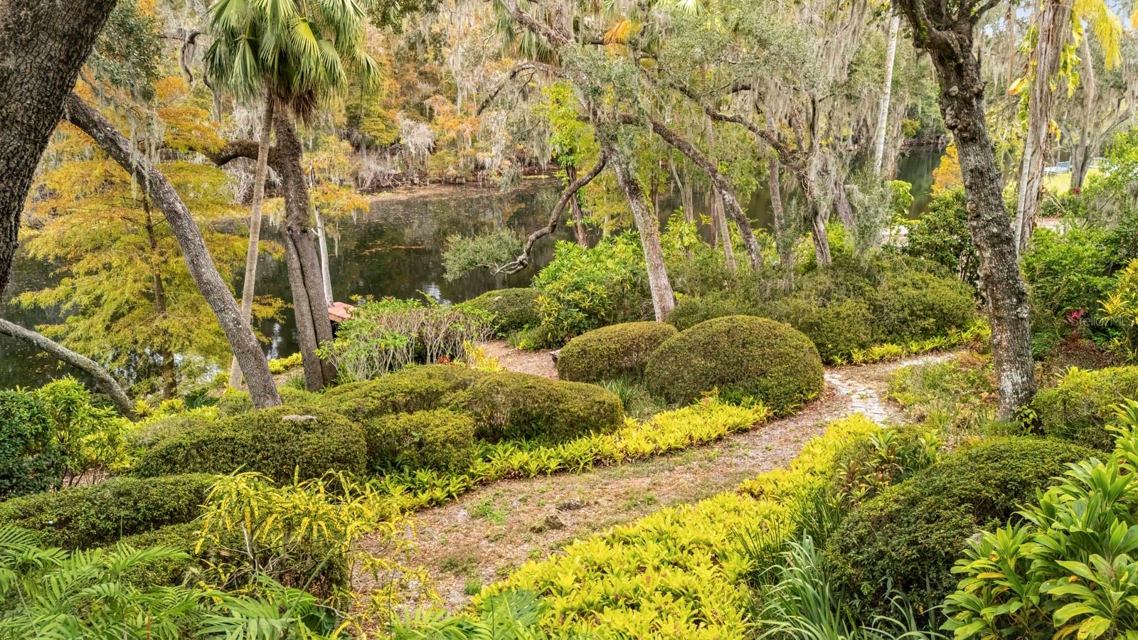 617 S RIVERHILLS DRIVE