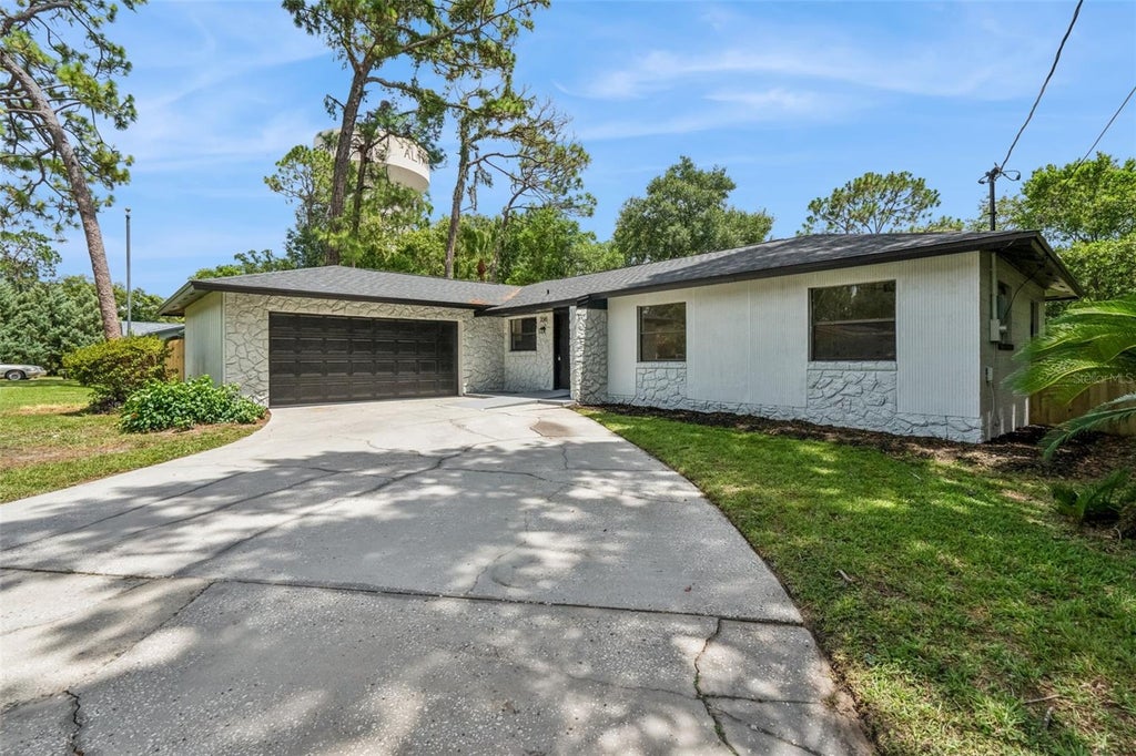 Photo of 336 Tangerine Street, Altamonte Springs, FL 32701 (MLS # O6425115)