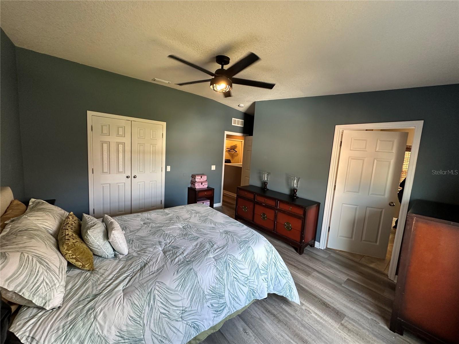 TOWNHOMES AT BRITTANY PARK - Residential