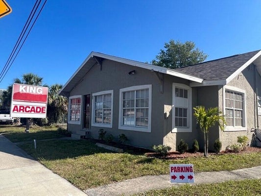 2435 1ST ST E, BRADENTON, FL 34208 - Image 13426aba236162fcf421cbcea1c61fa8/352432419