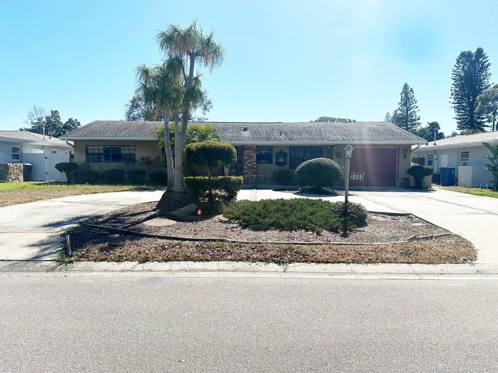 Photo of 2400 66th Terrace S, St Petersburg, FL 33712 (MLS # A4683244)