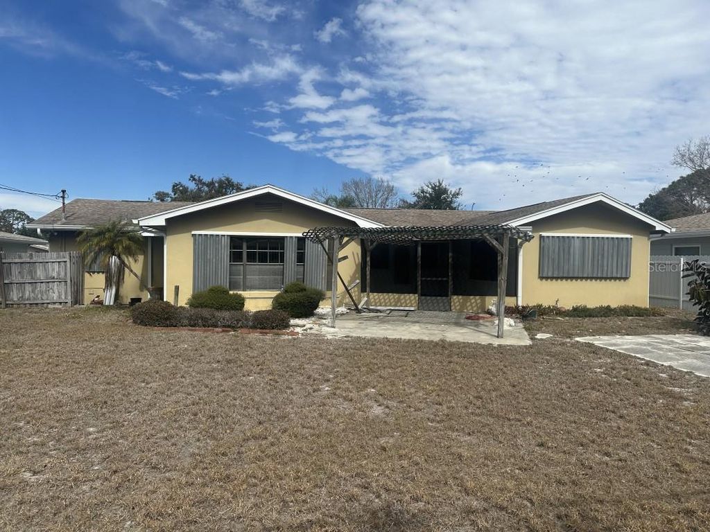 Photo of 2400 66th Terrace S, St Petersburg, FL 33712 (MLS # A4683244)