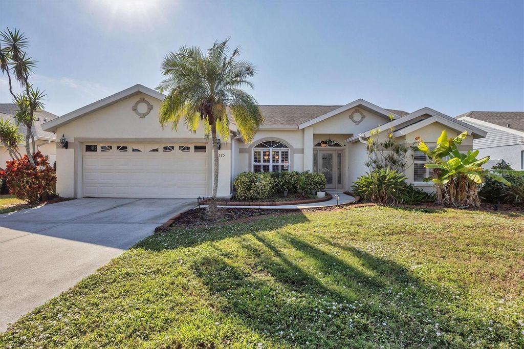 Photo of 4525 Windsor Court E, Bradenton, FL 34203 (MLS # A4673214)