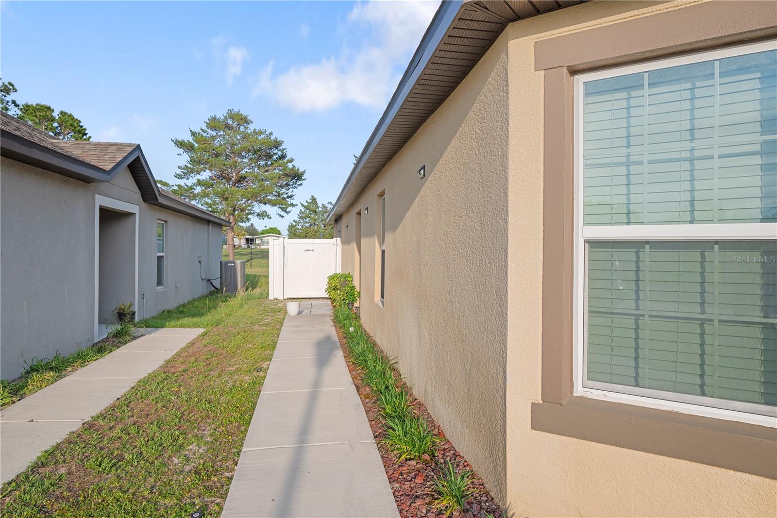 8975 SOUTHERN CHARM CIRCLE