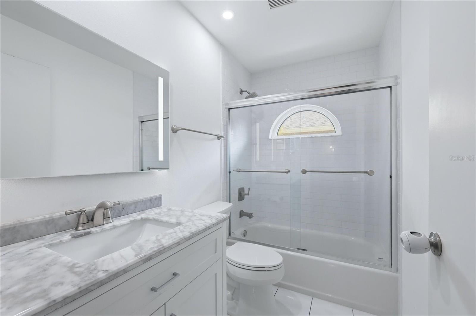 COLONIAL OAKS - Residential