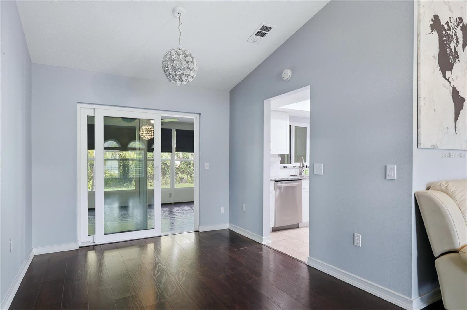 COLONIAL OAKS - Residential