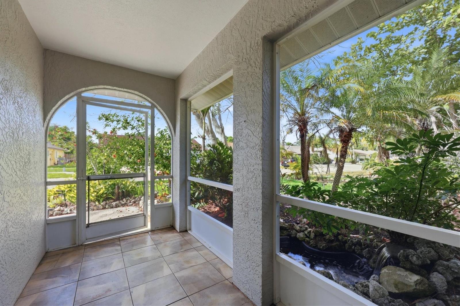 COLONIAL OAKS - Residential