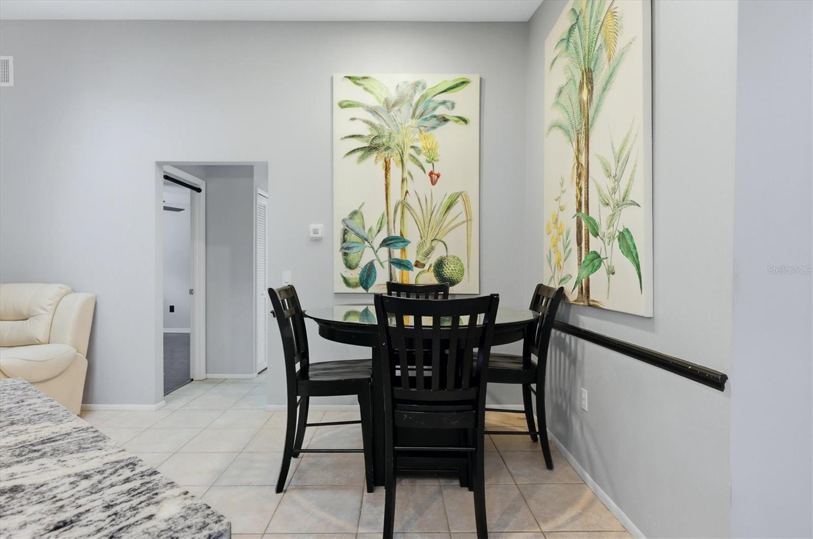 COLONIAL OAKS - Residential