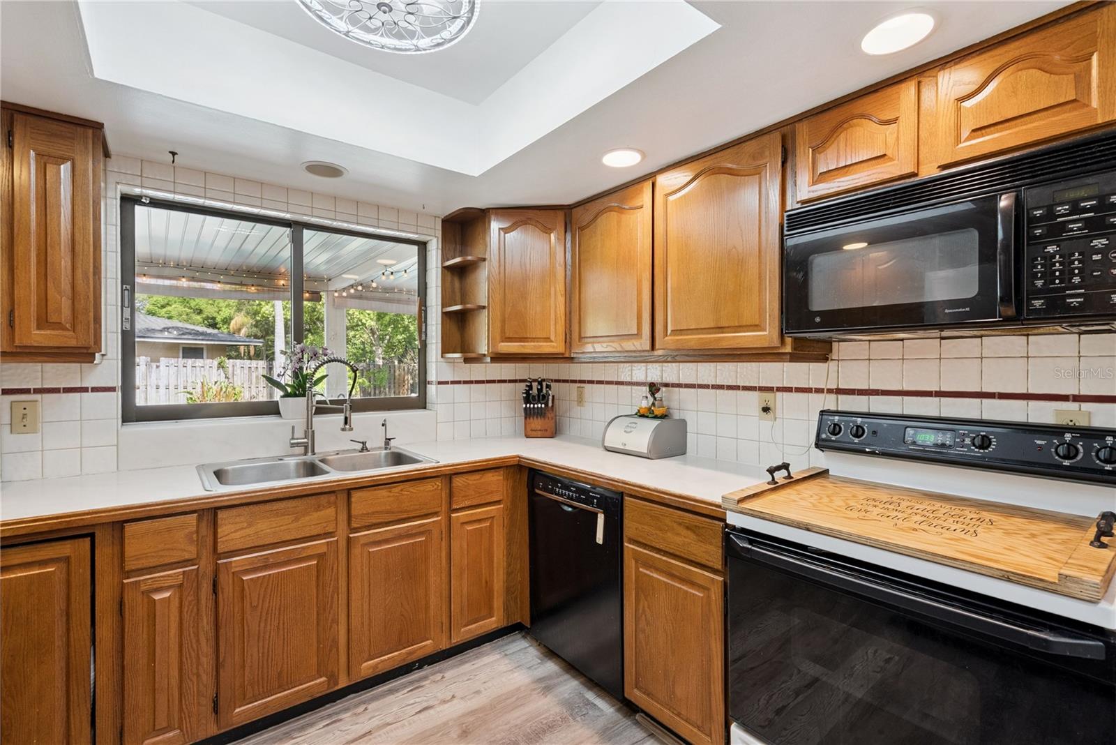 SWEETWATER OAKS SEC 06 - Residential