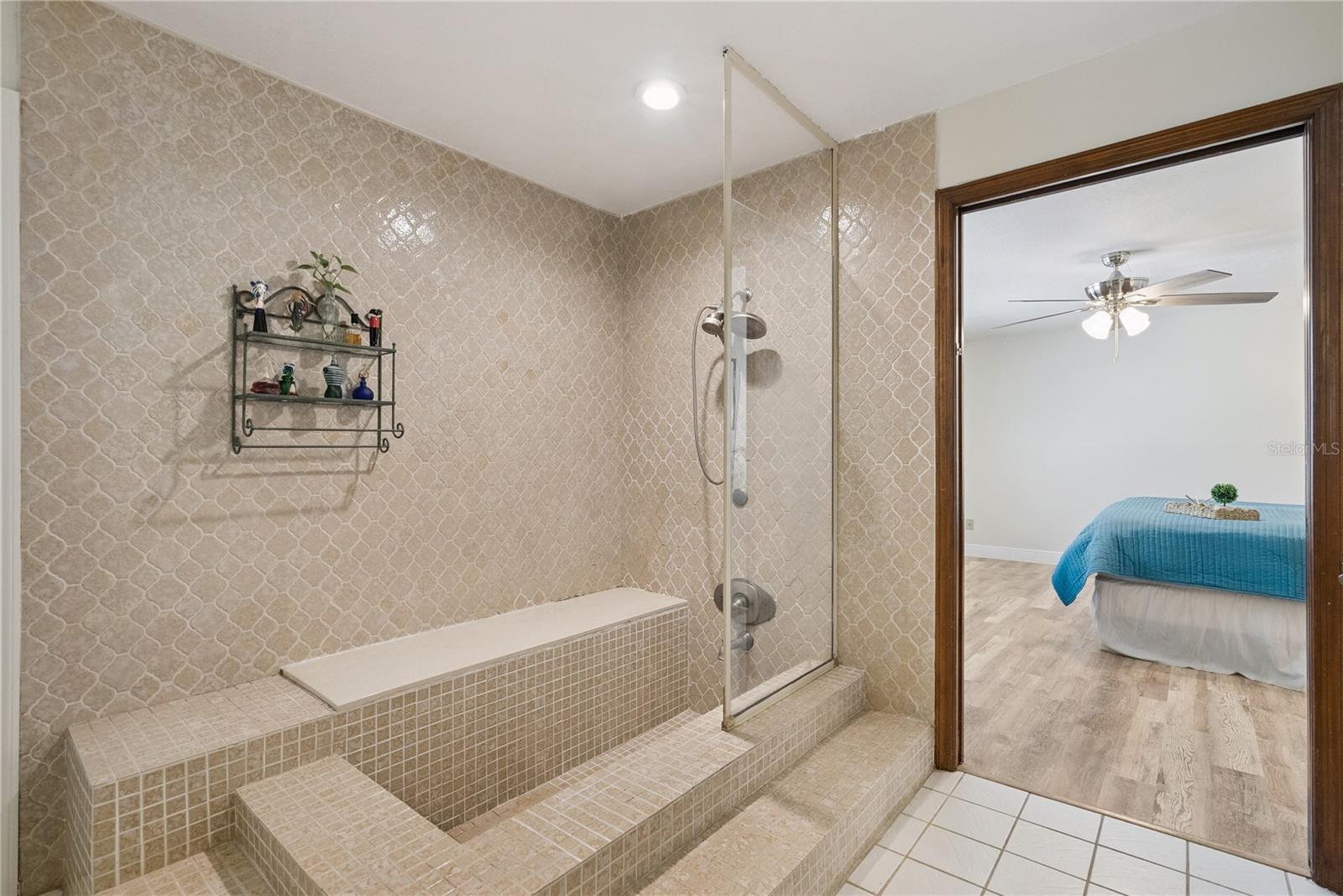 SWEETWATER OAKS SEC 06 - Residential