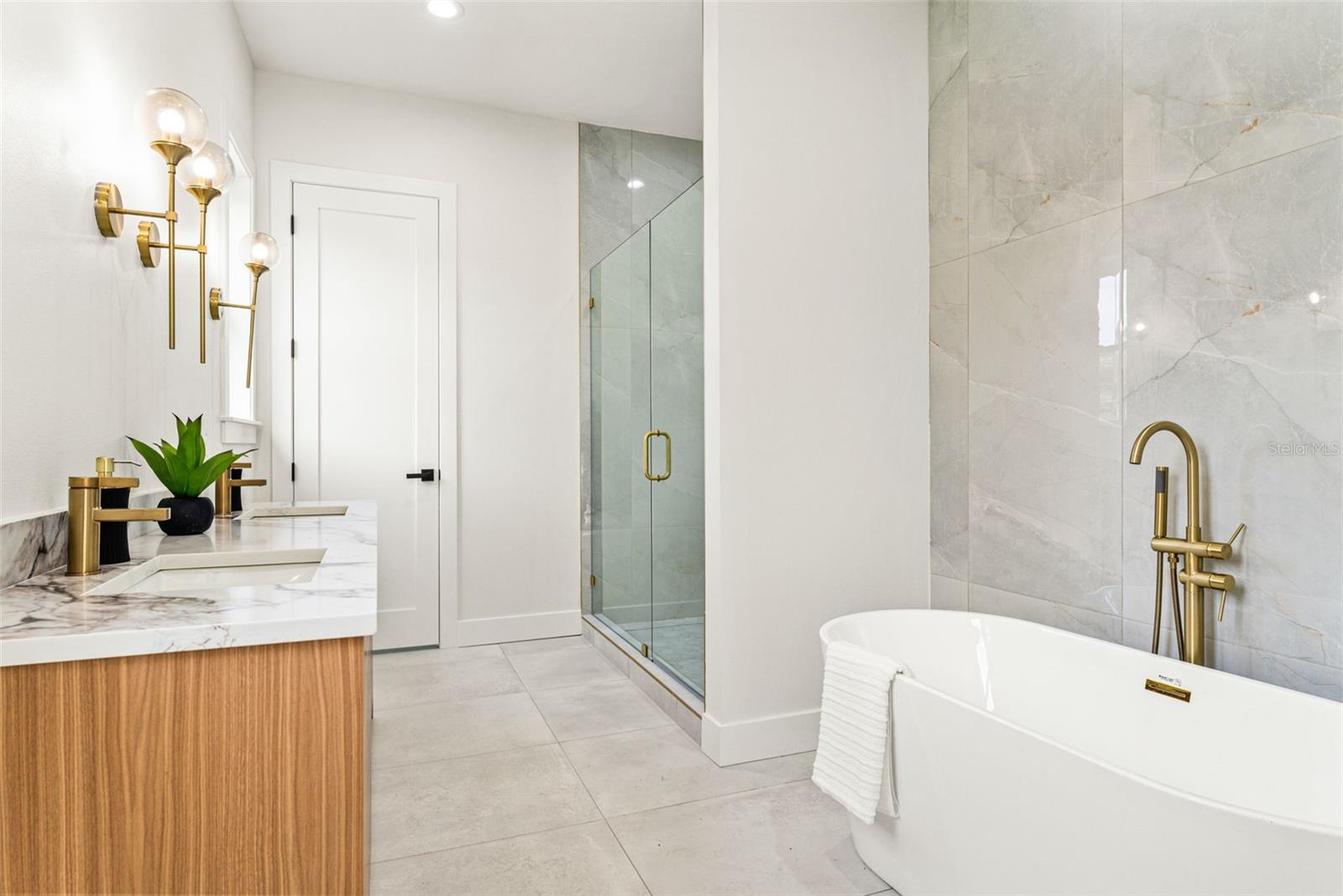 ALSTON HEIGHTS - Residential