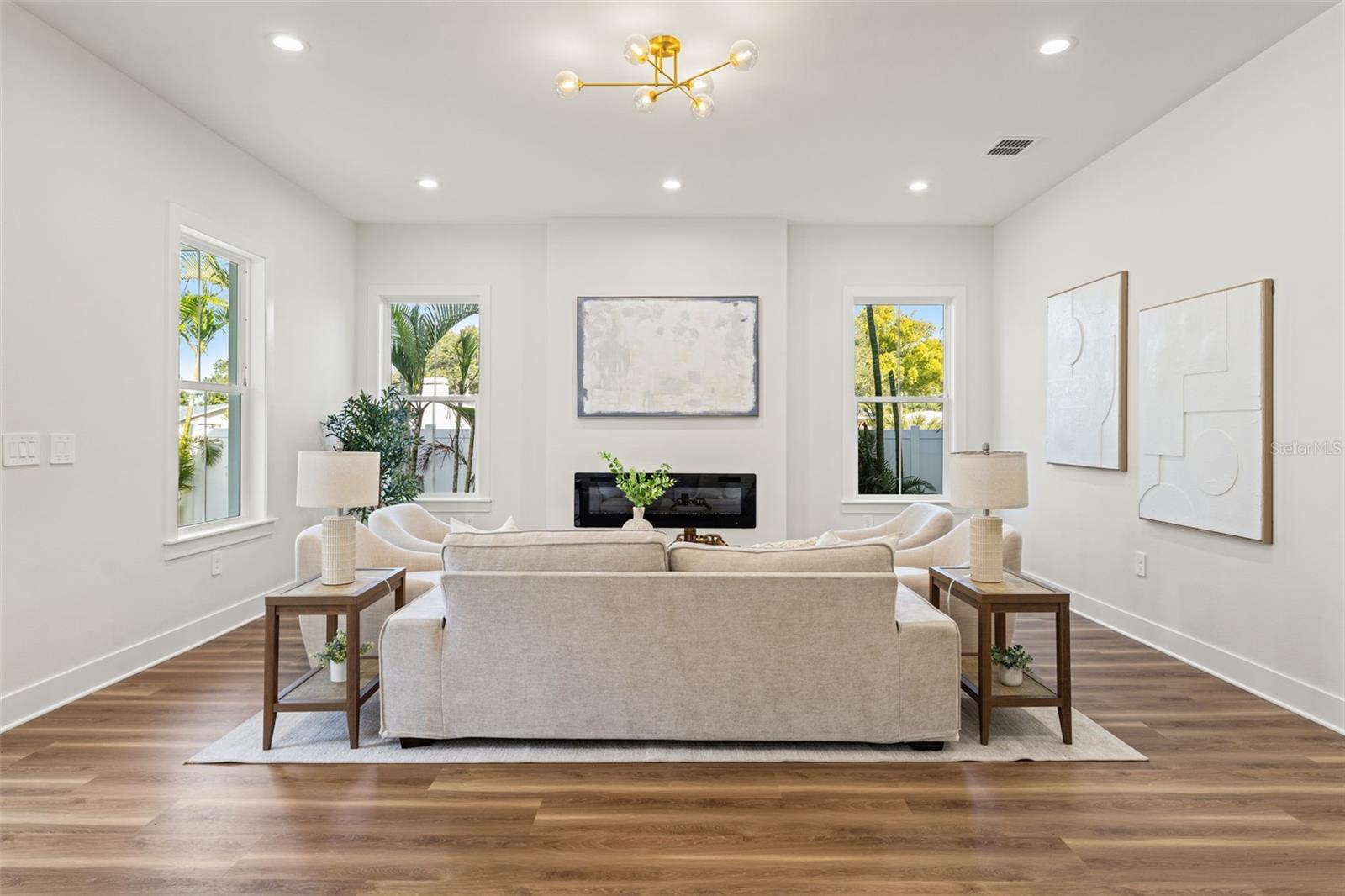 ALSTON HEIGHTS - Residential