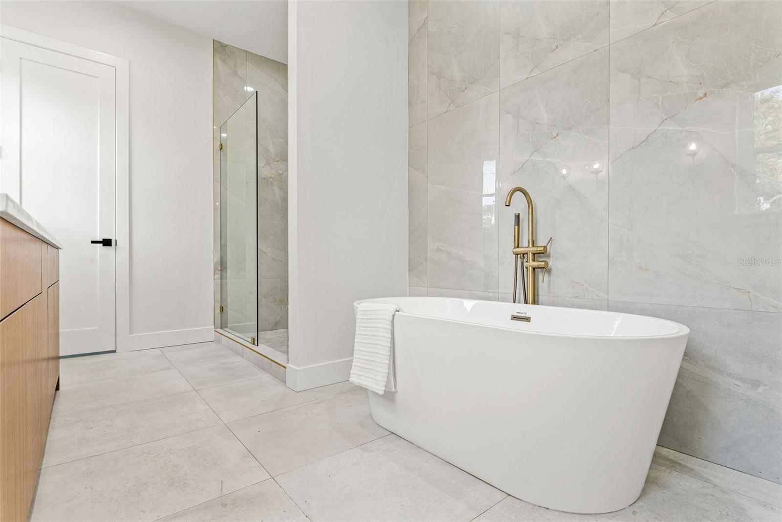 ALSTON HEIGHTS - Residential