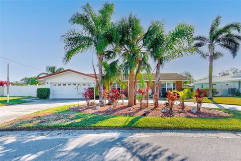 A home in LARGO