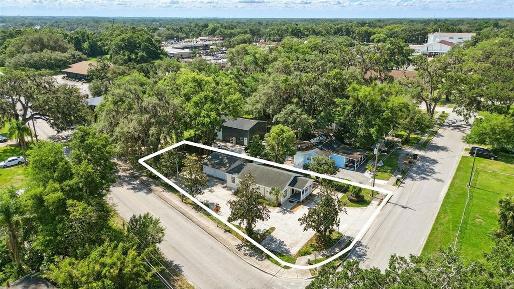 Photo of 205 S Highland Avenue, Apopka, FL 32703 (MLS # O6311005)