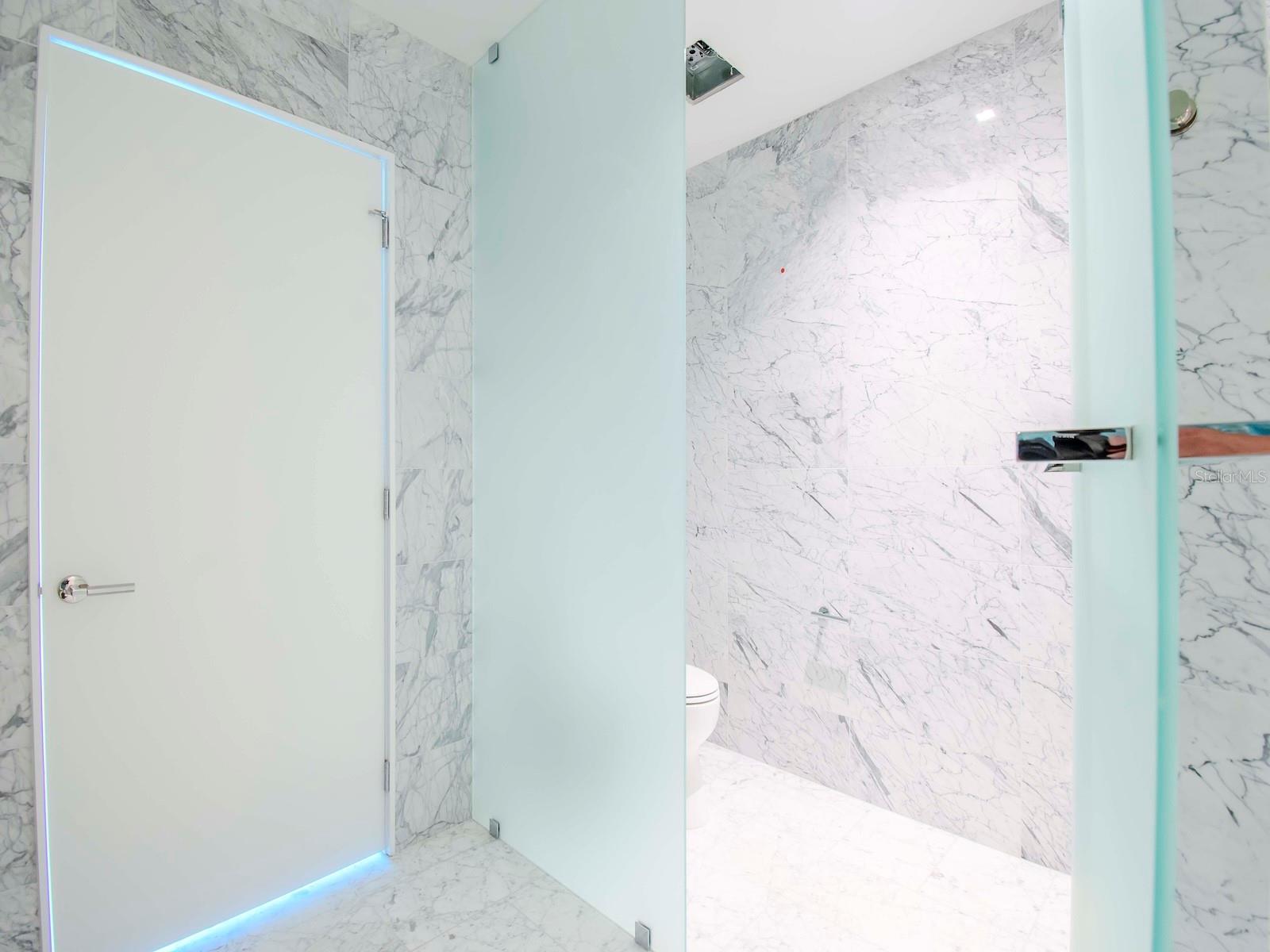 3105 BAY OAKS CONDOMINIUM UNIT 1002 - Residential