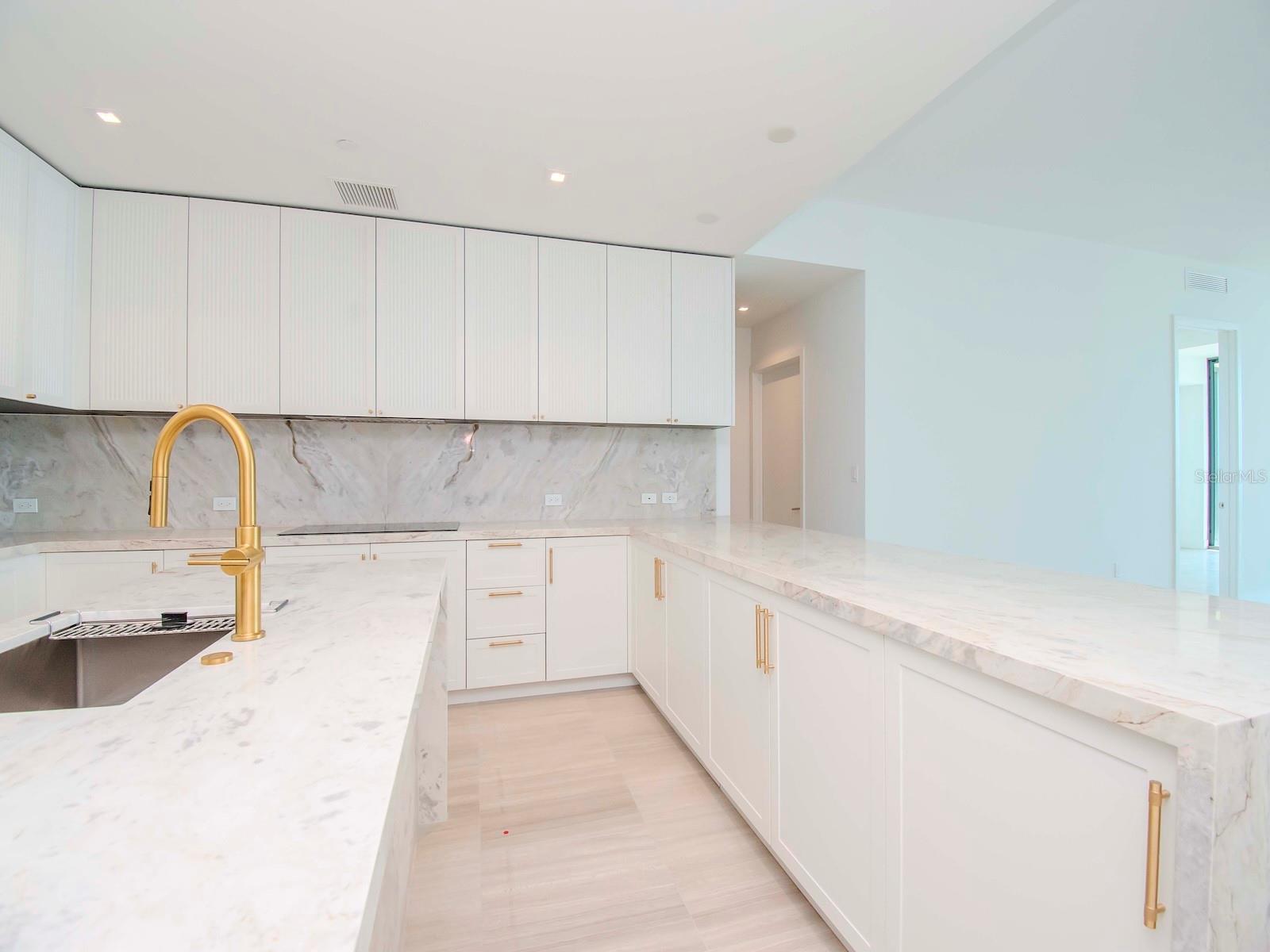 3105 BAY OAKS CONDOMINIUM UNIT 1002 - Residential