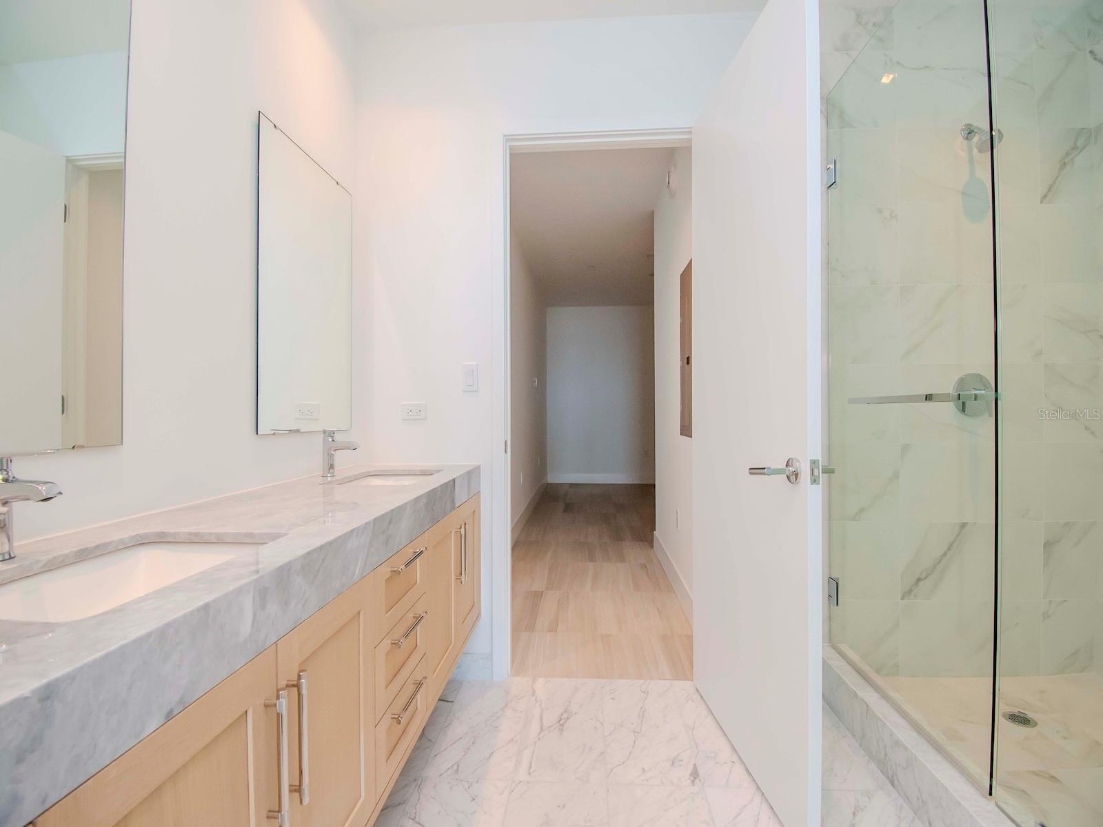 3105 BAY OAKS CONDOMINIUM UNIT 1002 - Residential