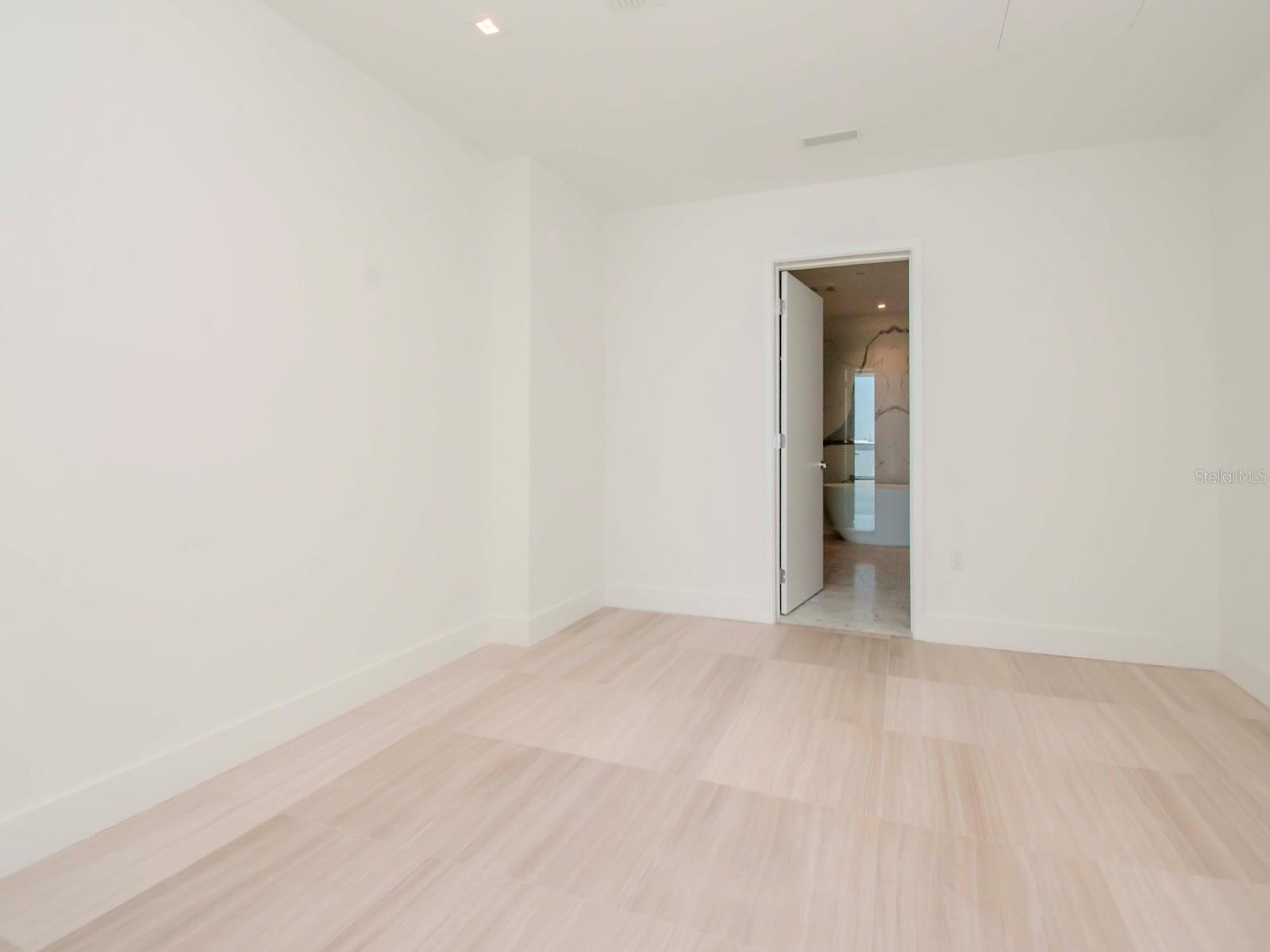 3105 BAY OAKS CONDOMINIUM UNIT 1002 - Residential