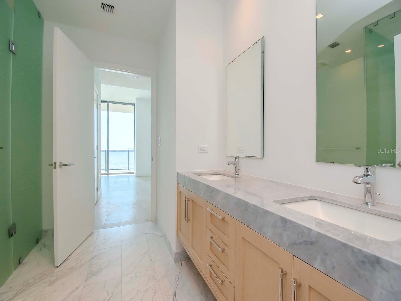 3105 BAY OAKS CONDOMINIUM UNIT 1002 - Residential