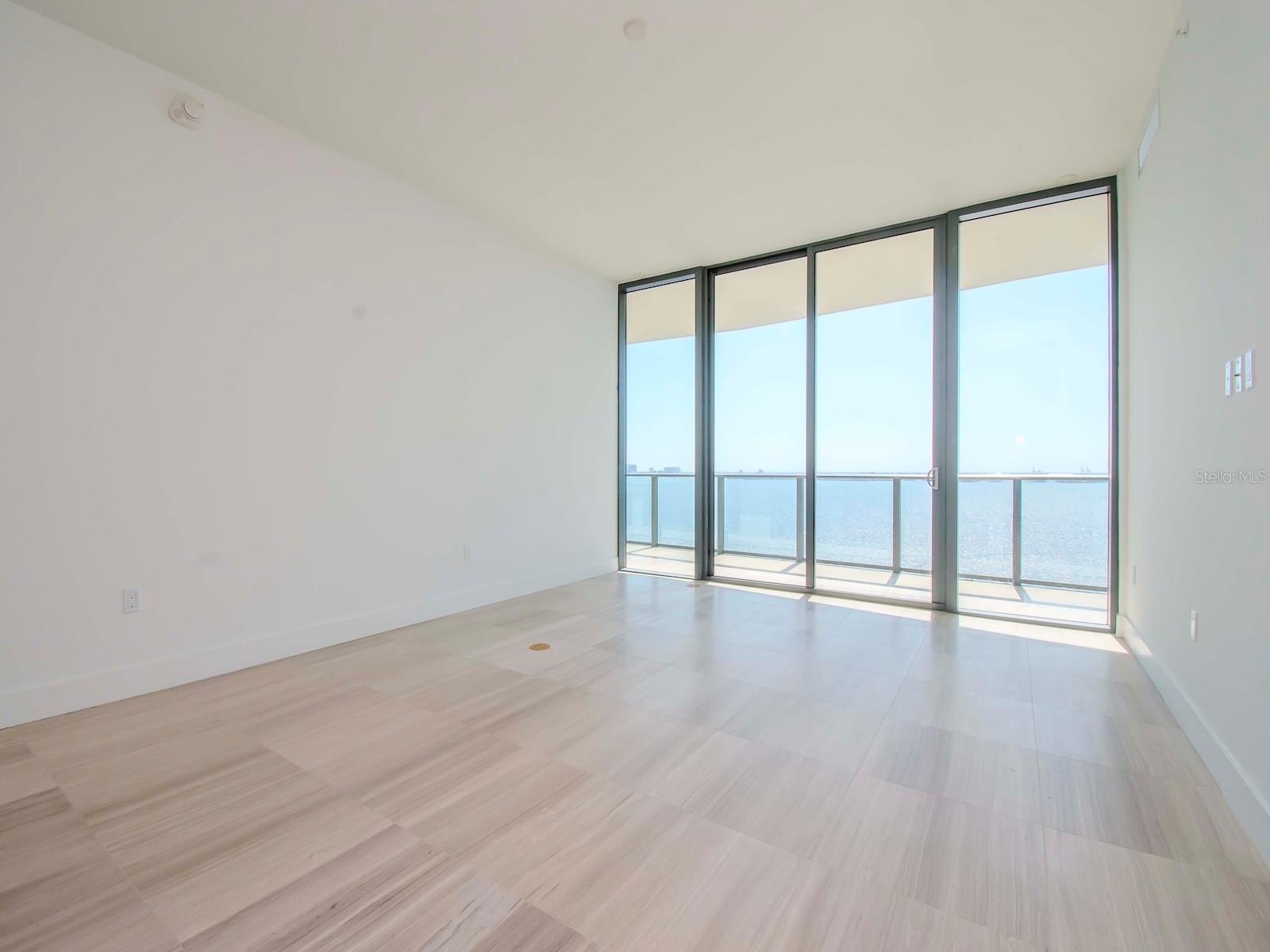 3105 BAY OAKS CONDOMINIUM UNIT 1002 - Residential