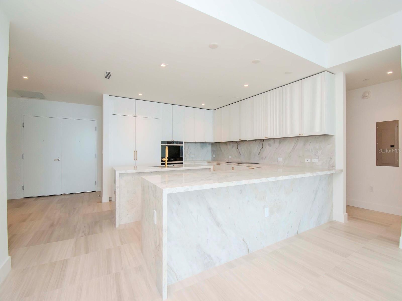 3105 BAY OAKS CONDOMINIUM UNIT 1002 - Residential