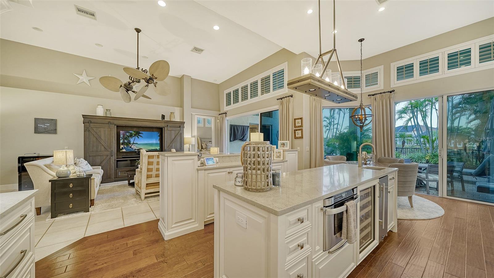 QUEENS HARBOUR - Residential