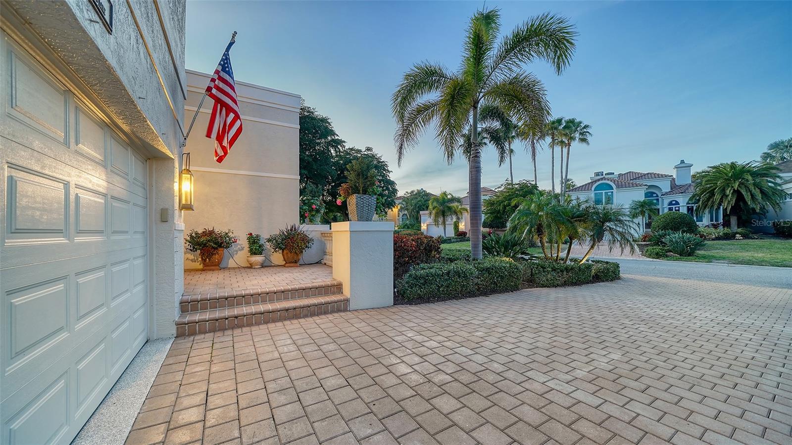 QUEENS HARBOUR - Residential