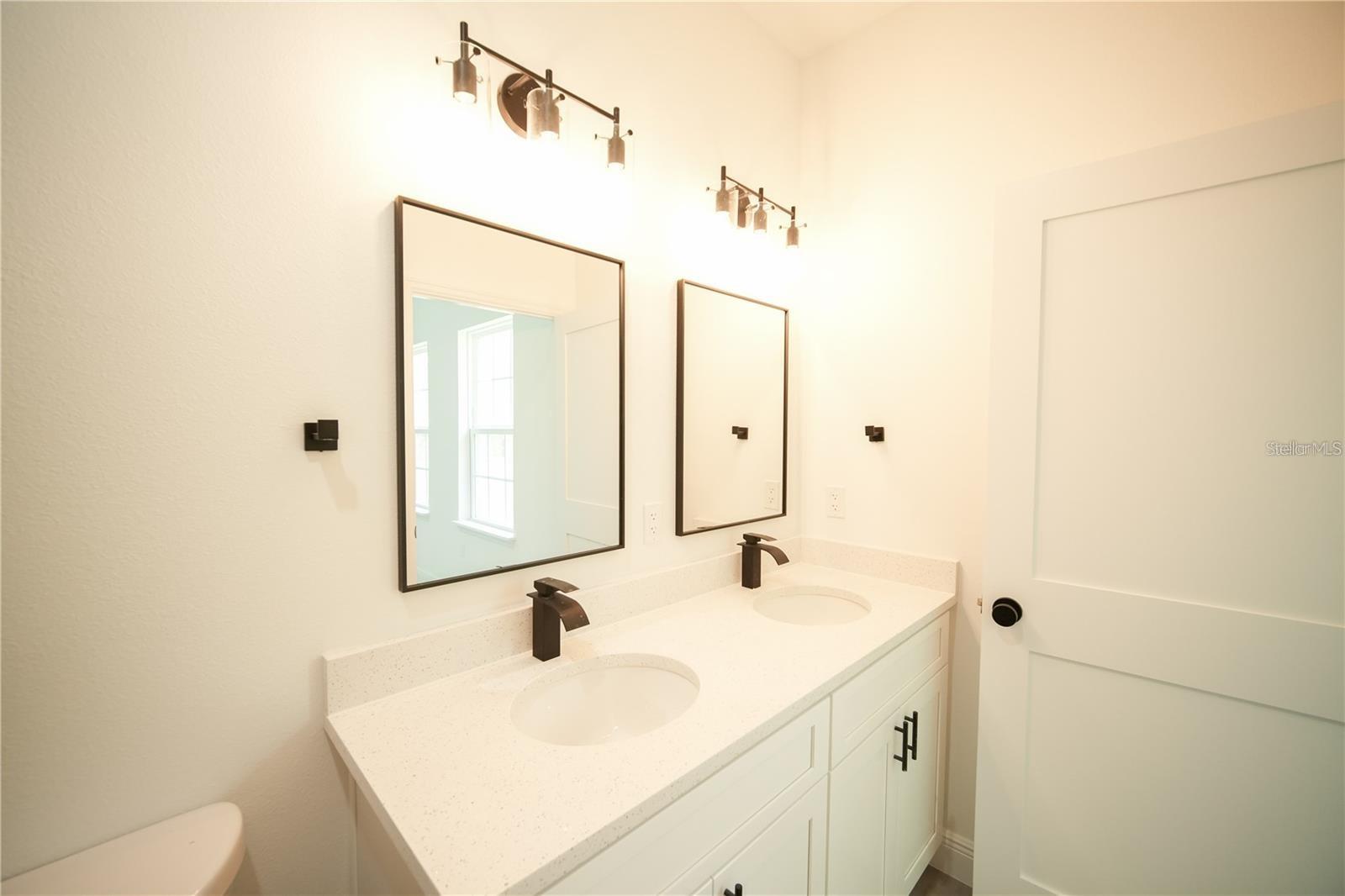 MARION OAKS UN 12 - Residential Lease