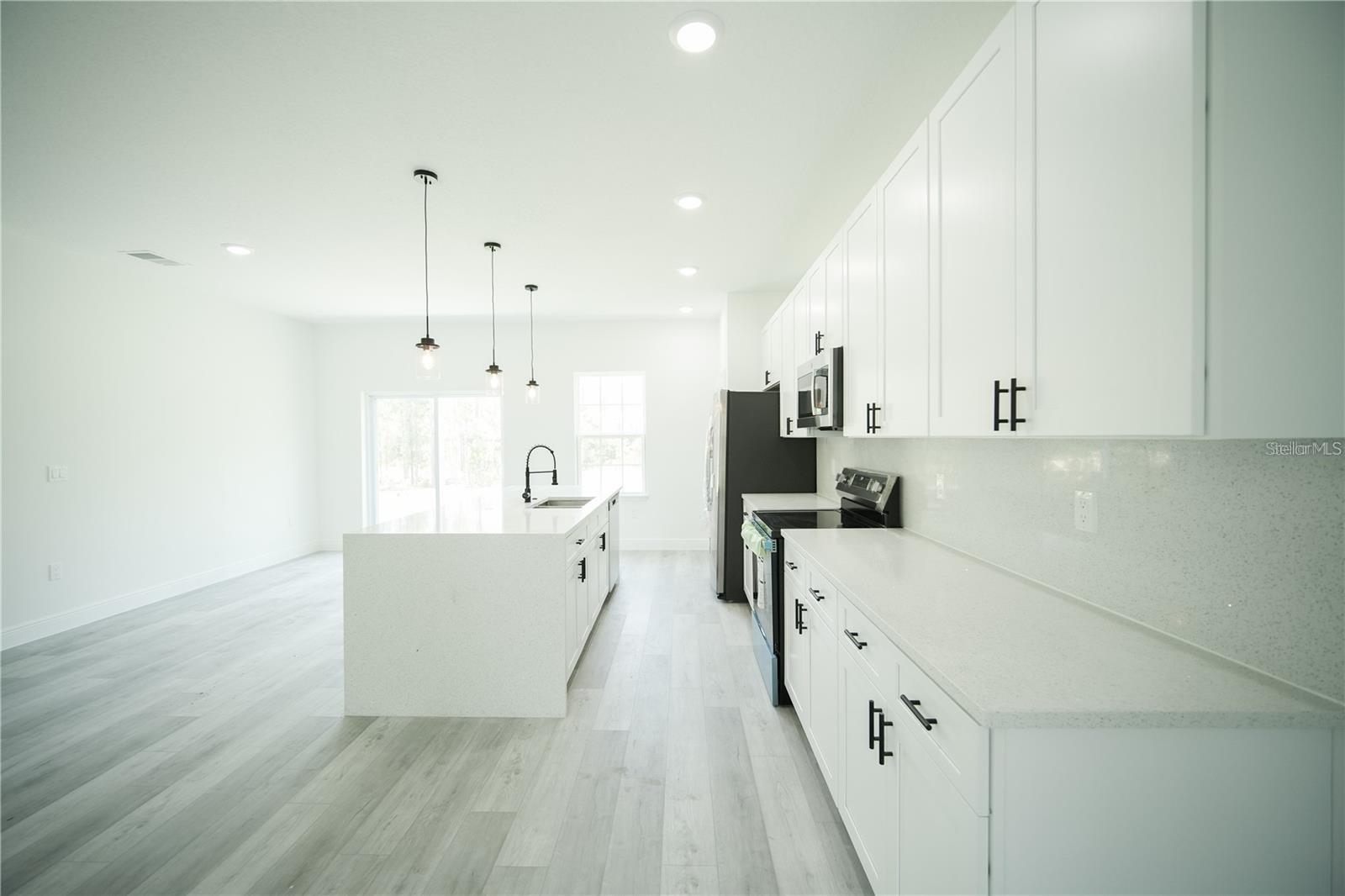 MARION OAKS UN 12 - Residential Lease