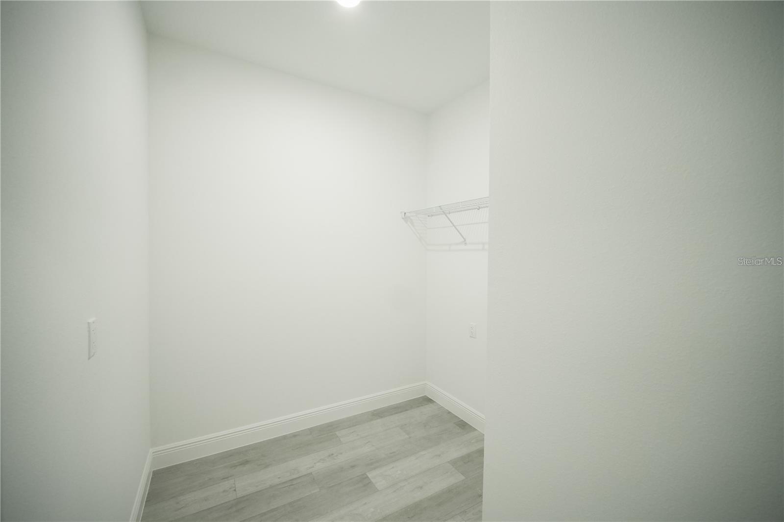 MARION OAKS UN 12 - Residential Lease