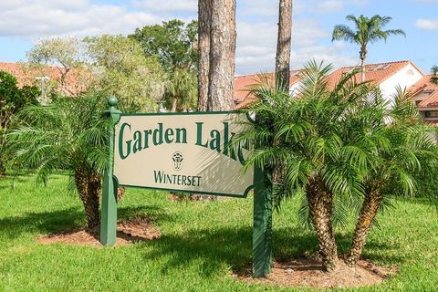 A home in WINTER HAVEN