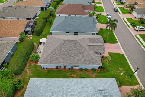 A home in WINTER HAVEN