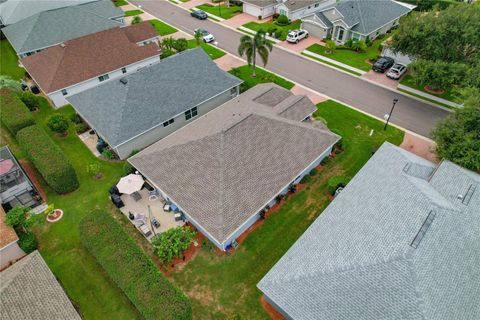 A home in WINTER HAVEN