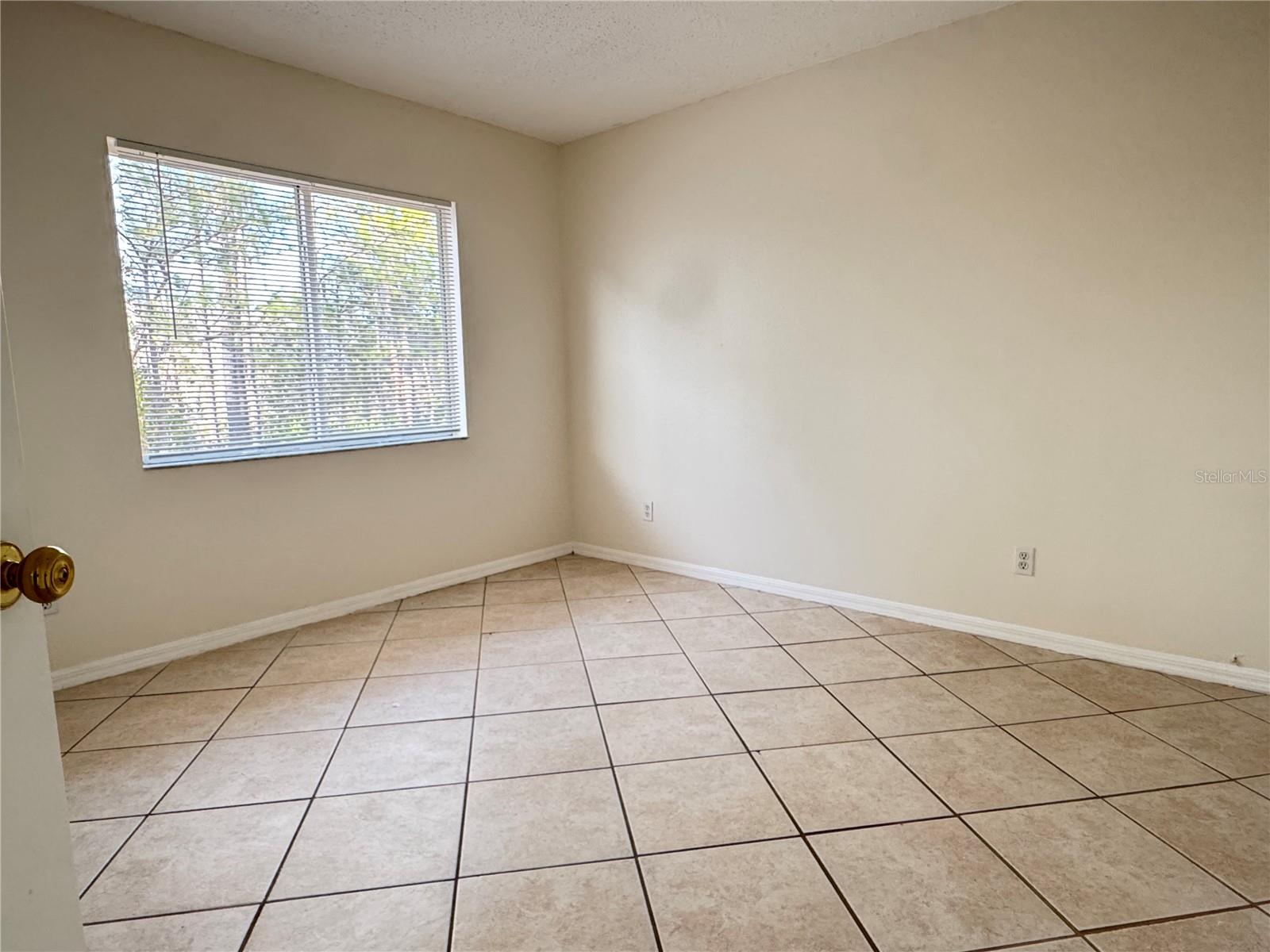 SUMMERFIELD VILLG 1 TRCT 35 - Residential Lease