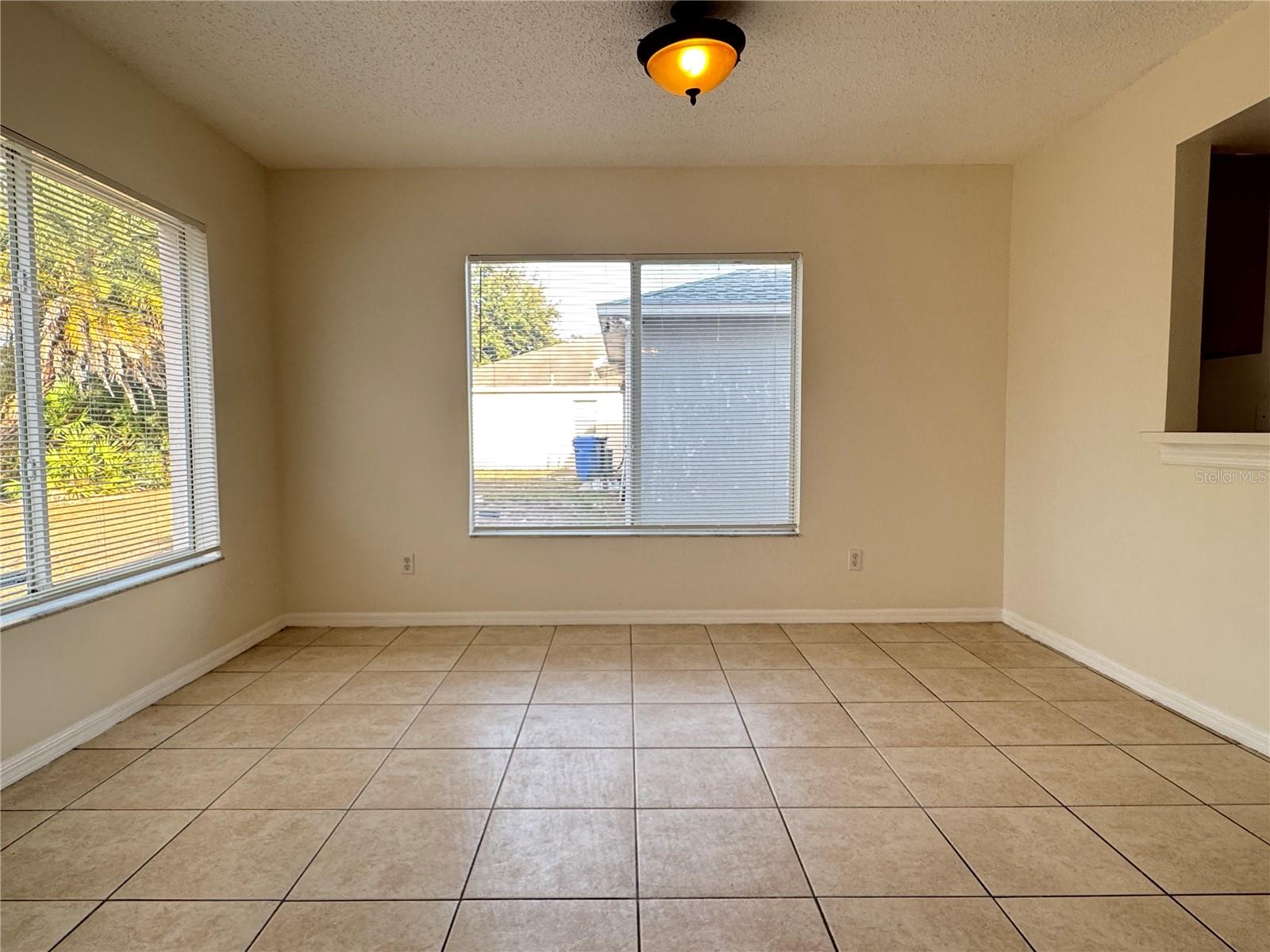 SUMMERFIELD VILLG 1 TRCT 35 - Residential Lease